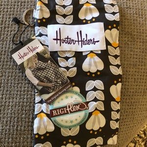 NWT Hooter Hiders Nursing Cover